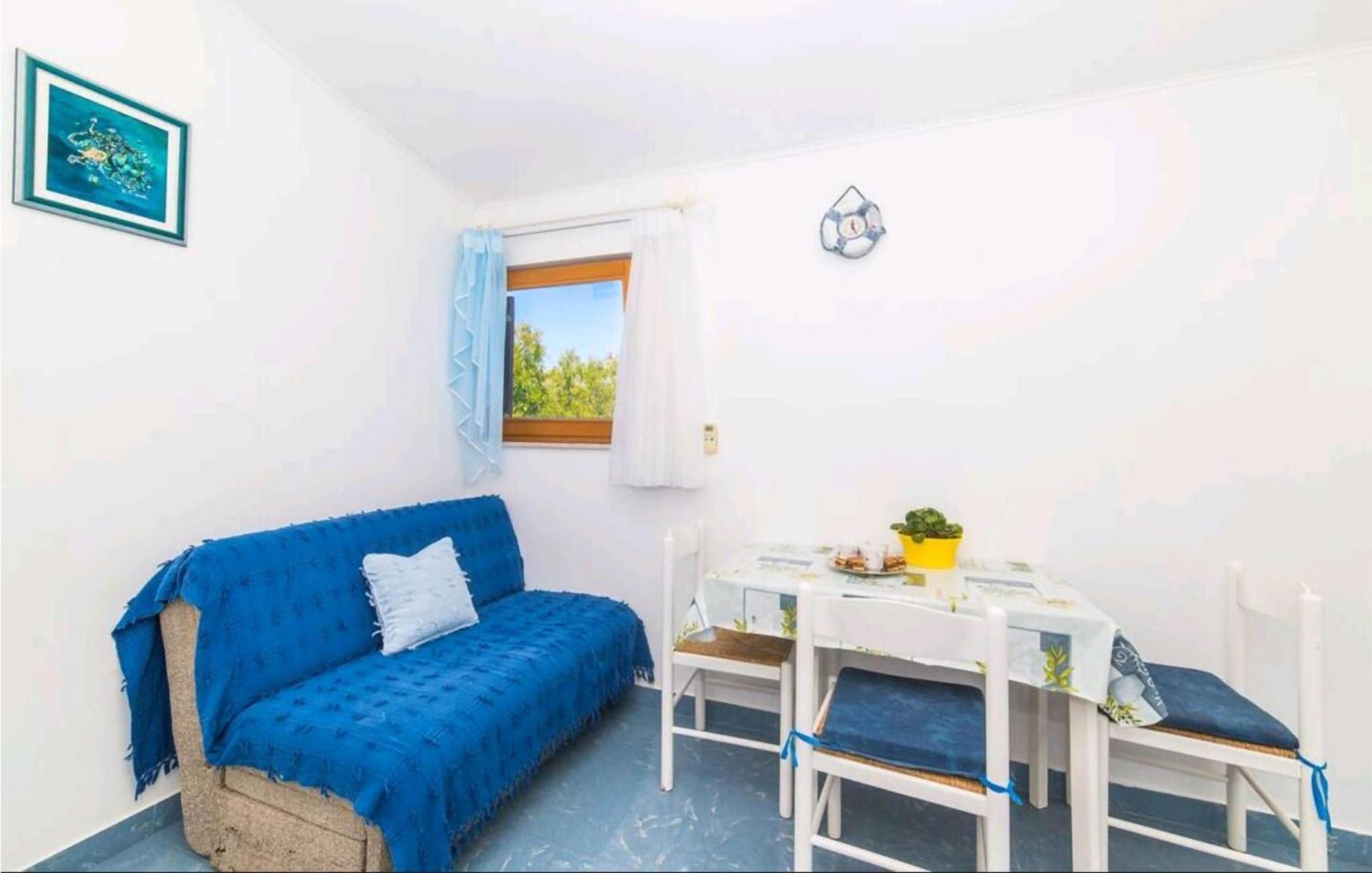 Holiday home Awesome In With Wifi